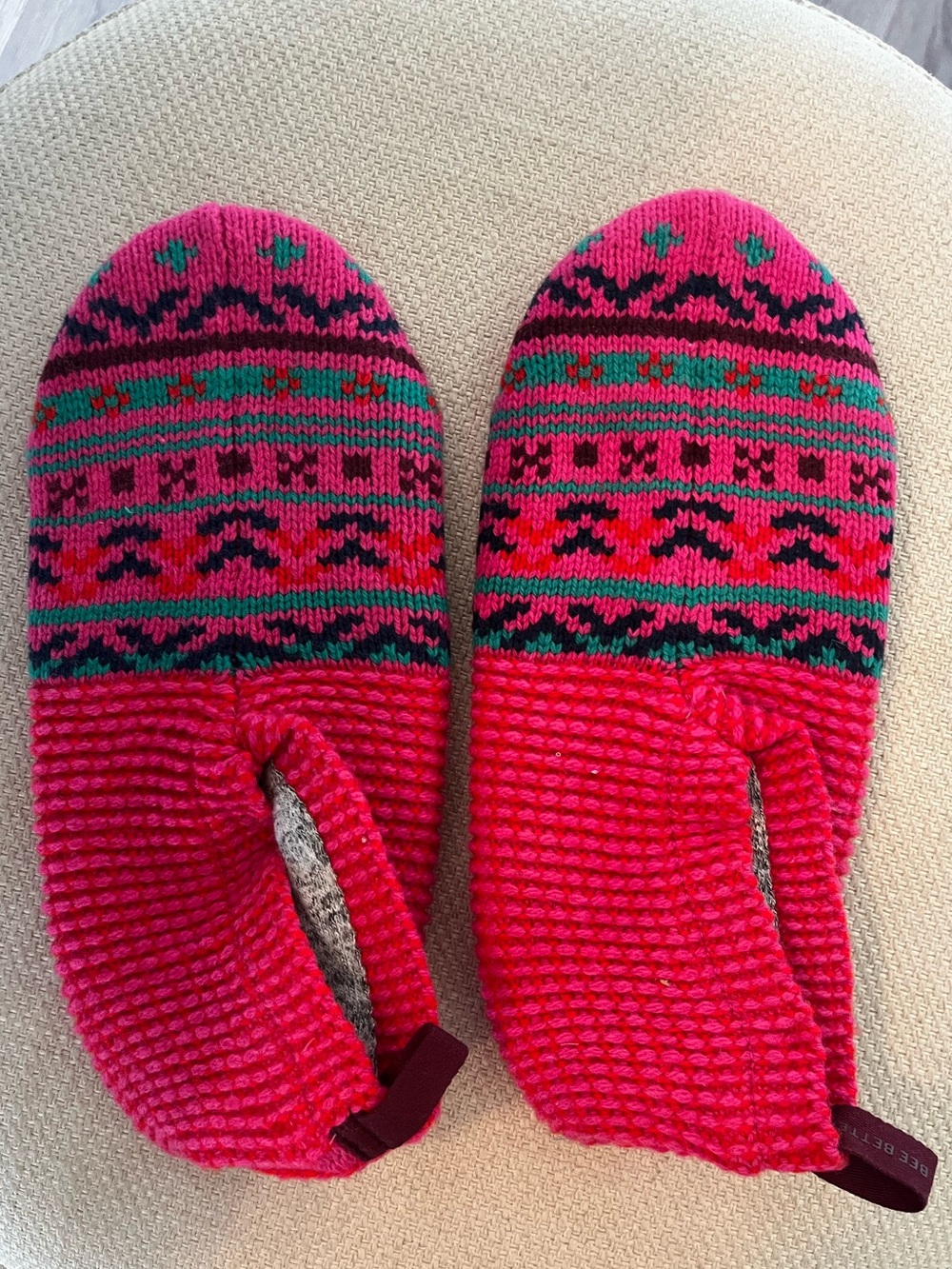 Bombas Gripper Slippers Bright Pink Size Small New Cozy - Picture 3 of 4